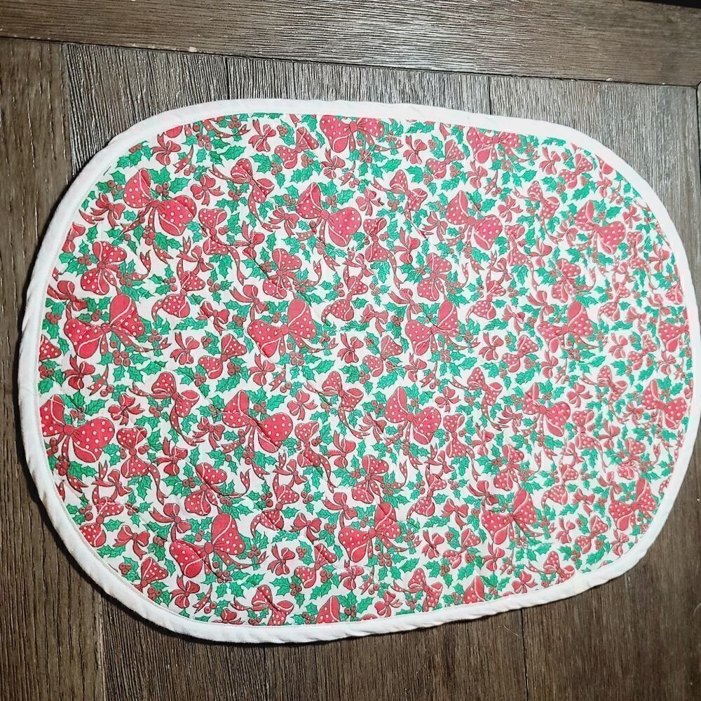 Vintage Handmade Christmas Red Polka Dot Bow Holly Contrast Trim Placemat